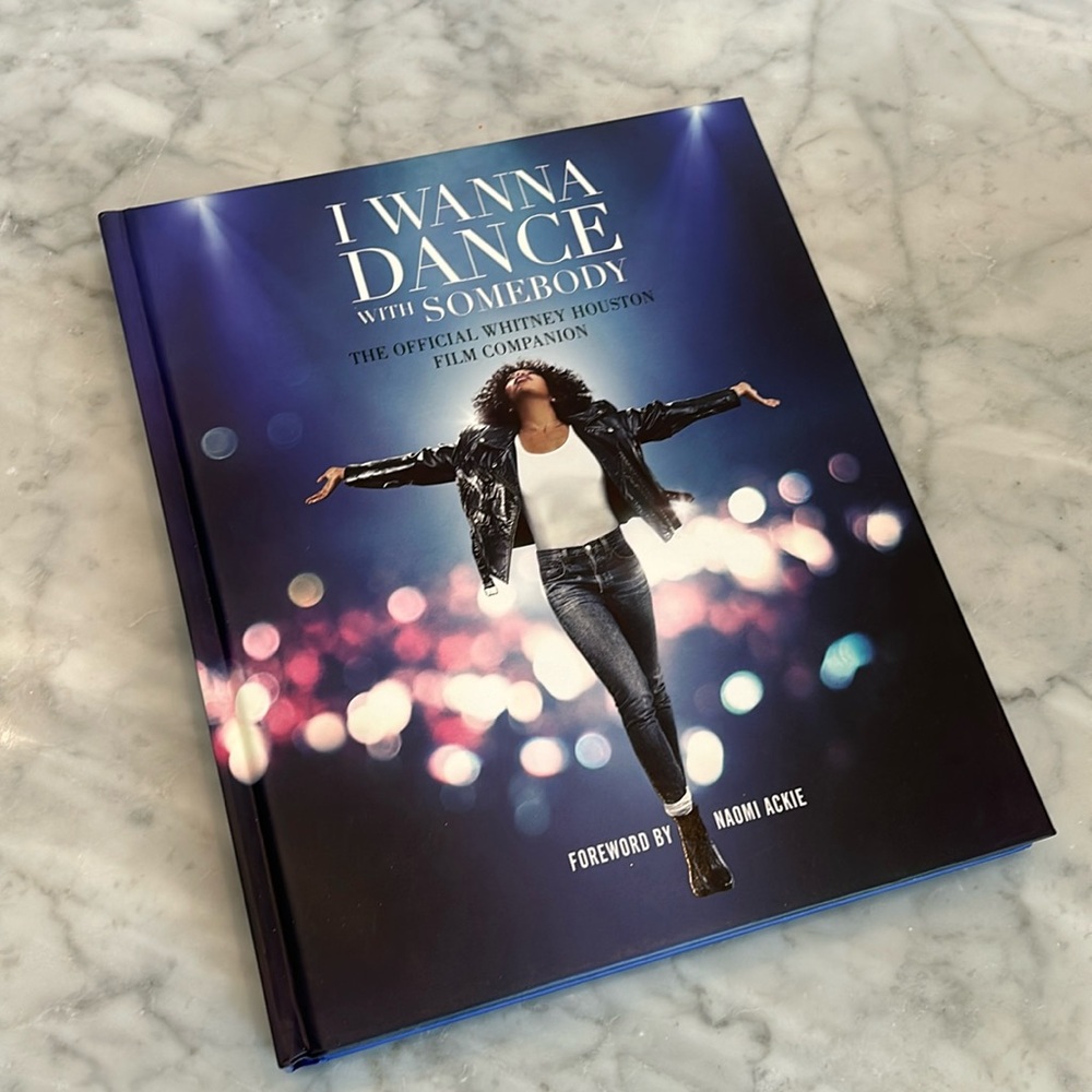 NWT Whitney Houston book - I wanna dance with somebody
